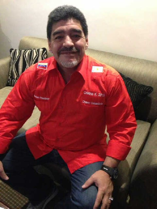 Diego Maradona ya se ganó a sus nuevos suegros