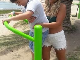 Marcela Tauro de vacaciones con su hijo