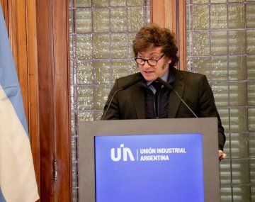 Milei reveló que eliminará el Impuesto PAIS definitivamente en diciembre
