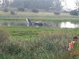 tragedia en uruguay: trasladan los restos del avion para hacer peritajes tragedia en uruguay: trasladan los restos del avion para hacer peritajes