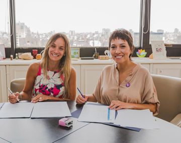 Malena Galmarini y Mayra Mendoza firmaron convenio de obras &ldquo;Agua y Cloaca +Trabajo&rdquo;