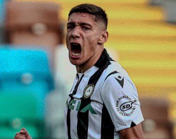 El golazo agónico de Nahuel Molina para la victoria de Udinese