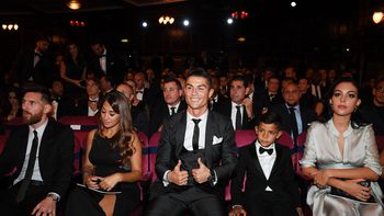 cristiano ronaldo volvio a ganarle a messi y se quedo el premio the best de la fifa cristiano ronaldo volvio a ganarle a messi y se quedo el premio the best de la fifa