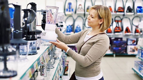Los supermercados que liquidan productos con descuentos de hasta el 50%