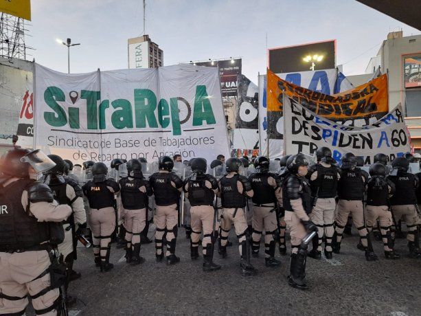 La izquierda hace un corte total en Puente Pueyrredón