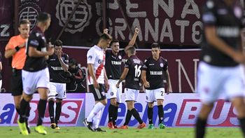 Lanús festeja otra victoria ante River Lanús festeja otra victoria ante River