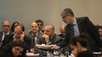 la fertilizacion asistida, a debate en comision la fertilizacion asistida, a debate en comision