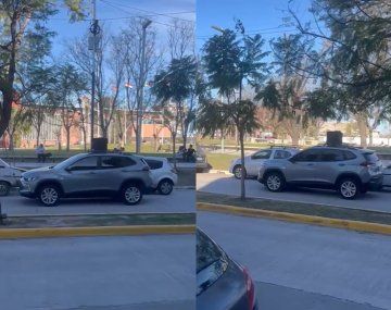 Un vehículo paseaba por las calles de Ezeiza con un altoparlante que transmitía el hit viral en contra de Karina Milei.