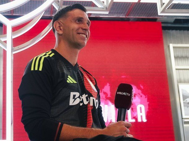 Dibu Martínez renovó su contrato con Aston Villa: hasta cuándo se quedará