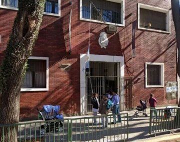 Marchan por la muerte de una nena en una escuela del Barrio 21-24