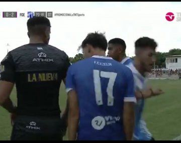 Un jugador de Belgrano de Zárate golpeó a un rival que estaba por ingresar a jugar
