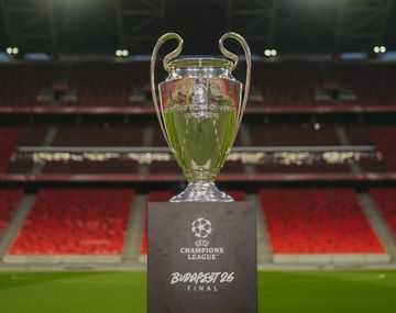 Multicampeón y leyenda del United, este exjugador brinda charlas de educación financiera luego de perder su fortuna.&nbsp;