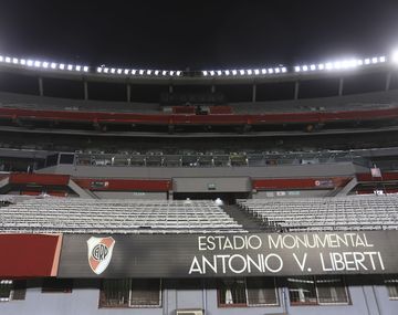Estadio Monumental vac&iacute;o: por el coronavirus, el f&uacute;tbol no volver&aacute; por mucho tiempo ni siquiera a puertas cerradas