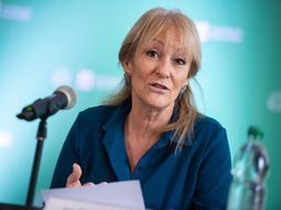 El sector del Frente Amplio, Casa Grande, dio su apoyo por unanimidad a Carolina Cosse de cara a las elecciones internas. El sector del Frente Amplio, Casa Grande, dio su apoyo por unanimidad a Carolina Cosse de cara a las elecciones internas.