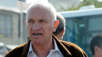 aldo rico participo del desfile militar por el bicentenario aldo rico participo del desfile militar por el bicentenario