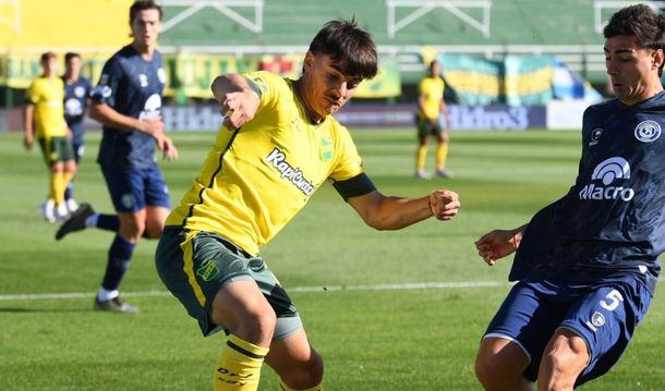 Independiente Rivadavia venció 2-0 a Defensa y lo dejó sin octavos de final