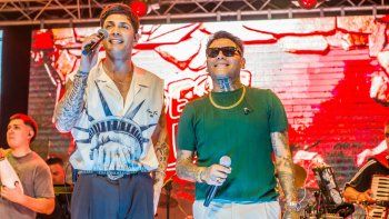 desakta2 y uriel lozano sorprenden con el lanzamiento de quedate con el desakta2 y uriel lozano sorprenden con el lanzamiento de quedate con el