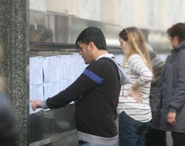 Más de 50% de las mesas porteñas abrieron tarde para la votación