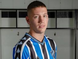 Sorpresa total: un futbolista del Ascenso recurrió a Facebook para conseguir club Sorpresa total: un futbolista del Ascenso recurrió a Facebook para conseguir club