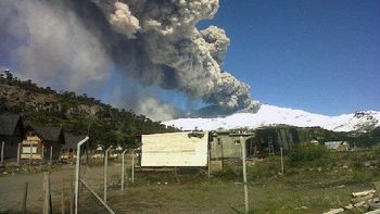 alerta roja por amenaza de erupcion del volcan copahue alerta roja por amenaza de erupcion del volcan copahue