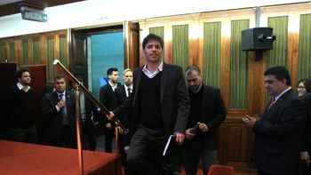 kicillof defendio el presupuesto y ataco a la oposicion: le buscan el pelo al huevo kicillof defendio el presupuesto y ataco a la oposicion: le buscan el pelo al huevo