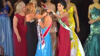 le arrebato la corona a miss amazonas le arrebato la corona a miss amazonas