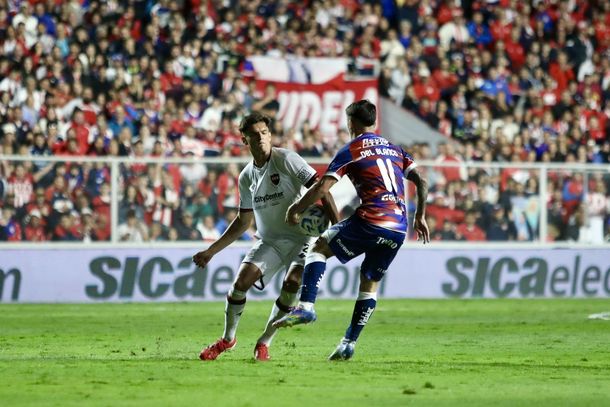 Unión y Newells empataron, y por ahora no se meten en los octavos del Torneo Apertura