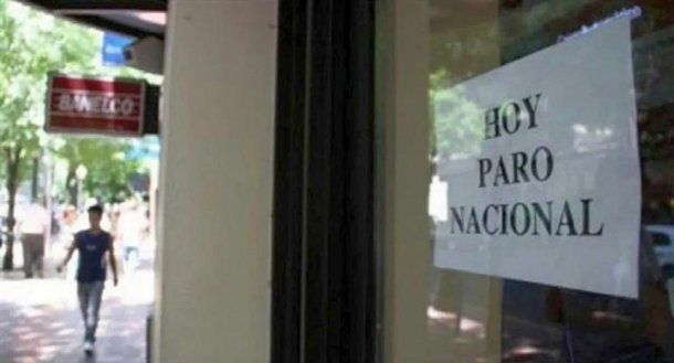 Anuncian paro bancario para antes de fin de mes