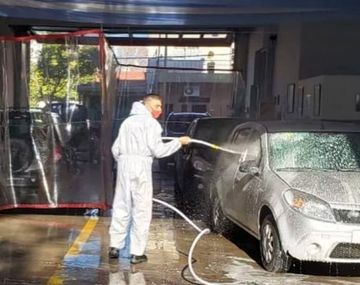 Villa Ballester: bomberos voluntarios abrieron un lavadero de autos para cubrir sus gastos