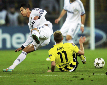 Borussia Dortmund sorprendió al Real Madrid y le sacó la punta