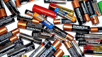 Cómo alargar la vida de las pilas y dónde tirarlas cuando ya no sirven Cómo alargar la vida de las pilas y dónde tirarlas cuando ya no sirven