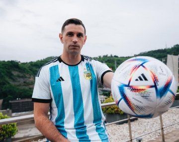 Así es la camiseta que usará el Dibu Martínez en el Mundial