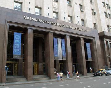 35.000 cuentas bancarias de argentinos en el exterior en la mira de la AFIP