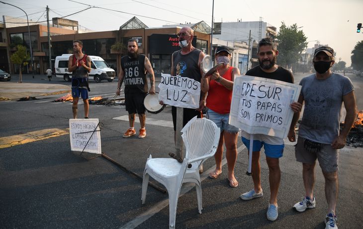 Cortes de luz: Edesur ofrece un servicio caro y malo