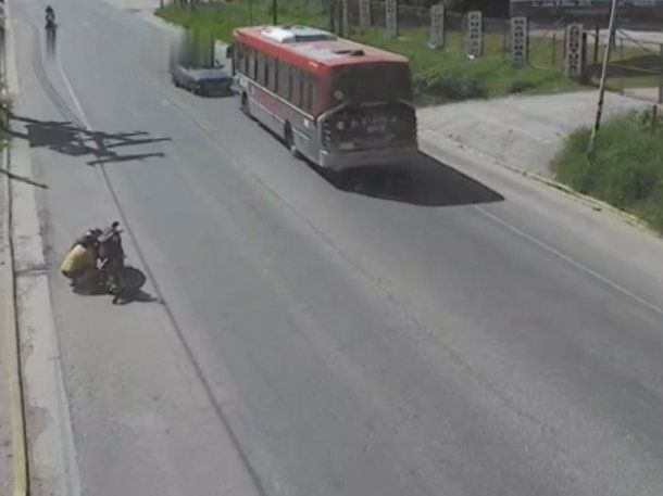 Impresionante video de un choque en Córdoba: un muerto y 9 heridos