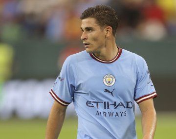 Hinchas del Manchester City le hicieron una canción a Julián Álvarez