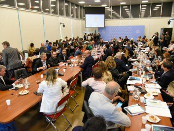 El bloque de la UCR apoya el acuerdo con el FMI