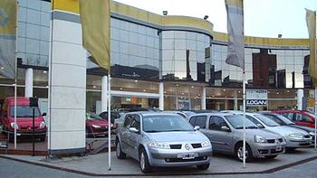 la produccion de autos bajo 21% en abril y las ventas, 40% la produccion de autos bajo 21% en abril y las ventas, 40%