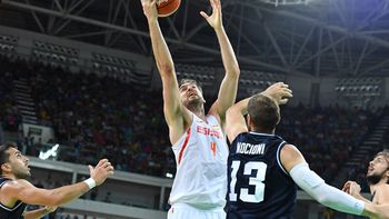 la seleccion de basquet perdio ante espana y podria cruzarse con el dream team en cuartos la seleccion de basquet perdio ante espana y podria cruzarse con el dream team en cuartos
