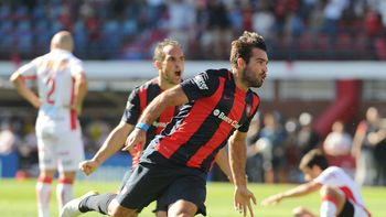 El delantero puso los dos goles para el empate del Ciclón El delantero puso los dos goles para el empate del Ciclón