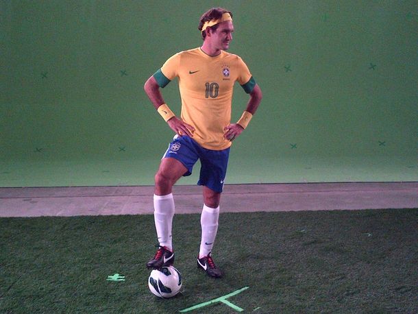 Roger Federer cambia el tenis por el fútbol y se va a Brasil