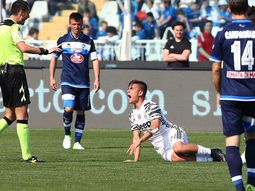 El gesto de dolor del ex Instituto ante Pescara El gesto de dolor del ex Instituto ante Pescara