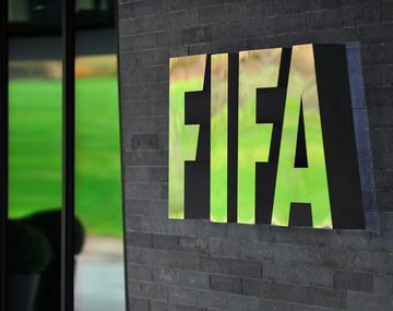 Echegaray busca con Blatter más transparencia en el fútbol