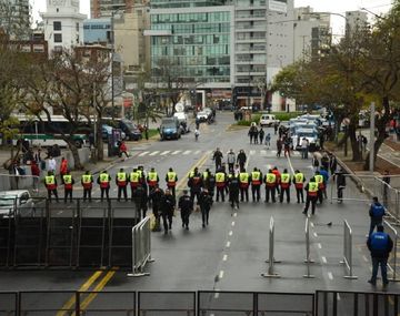 Fuerte operativo y calles cortadas: Núñez está sitiado por el River - Boca