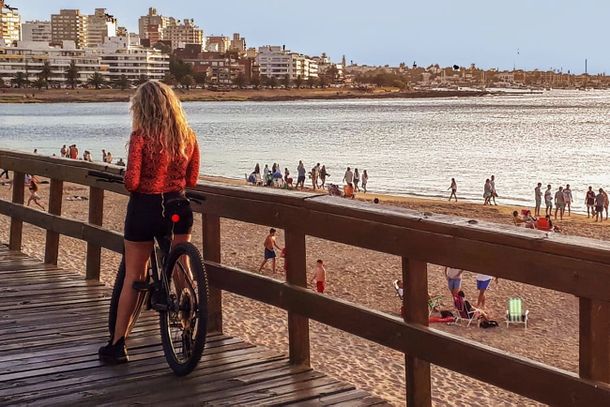Punta del Este es un destino tradicional para turistas argentinos de alto poder adquisitivo.