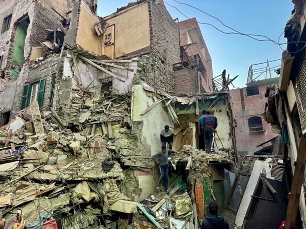 Nueve muertos por el derrumbe de un edificio en Egipto