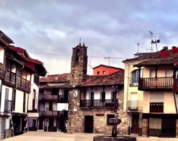 España: una pareja pide ayuda a un alma caritativa que quiera trabajar por hospedaje y desayuno en su terreno.