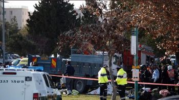 Un ataque con un camión deja cuatro muertos en Jersualén Un ataque con un camión deja cuatro muertos en Jersualén