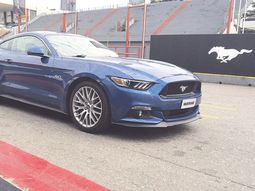 El mítico Ford Mustang llega a la Argentina El mítico Ford Mustang llega a la Argentina