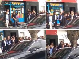 Mauricio Macri en el momento del escrache en Tigre Mauricio Macri en el momento del escrache en Tigre